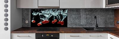 Panel do kuchni Truskawki pod wodą