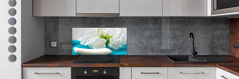 Panel do kuchni Białe kwiaty spa